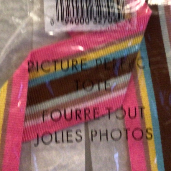 2 for $30 NWOT Picture perfect tote - Picture 3 of 4